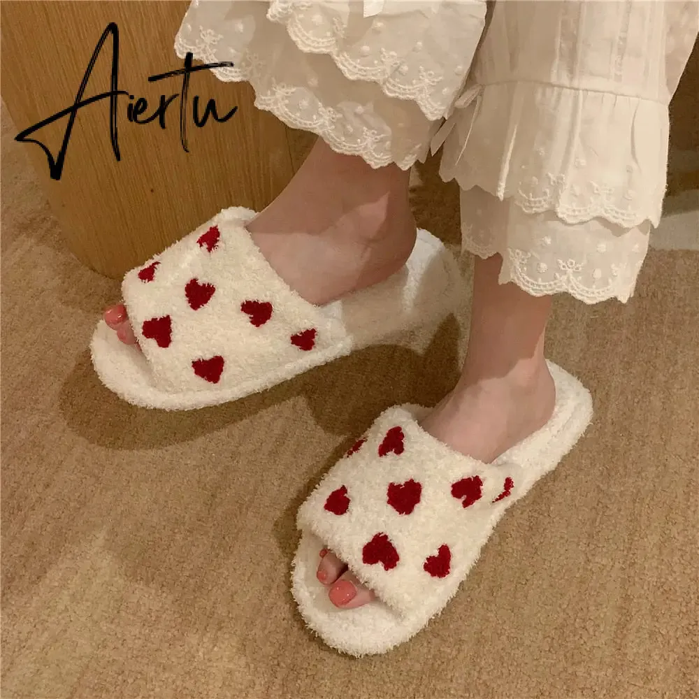 Aiertu Fuzzy House Slippers For Women Girls Fur Slides Winter Warm Women's Indoor Slippers Cute Heart Print Soft Bedroom Home Shoes