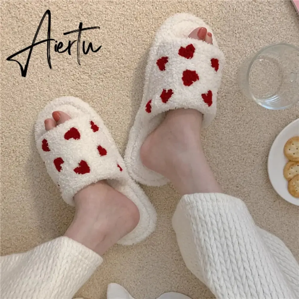 Aiertu Fuzzy House Slippers For Women Girls Fur Slides Winter Warm Women's Indoor Slippers Cute Heart Print Soft Bedroom Home Shoes