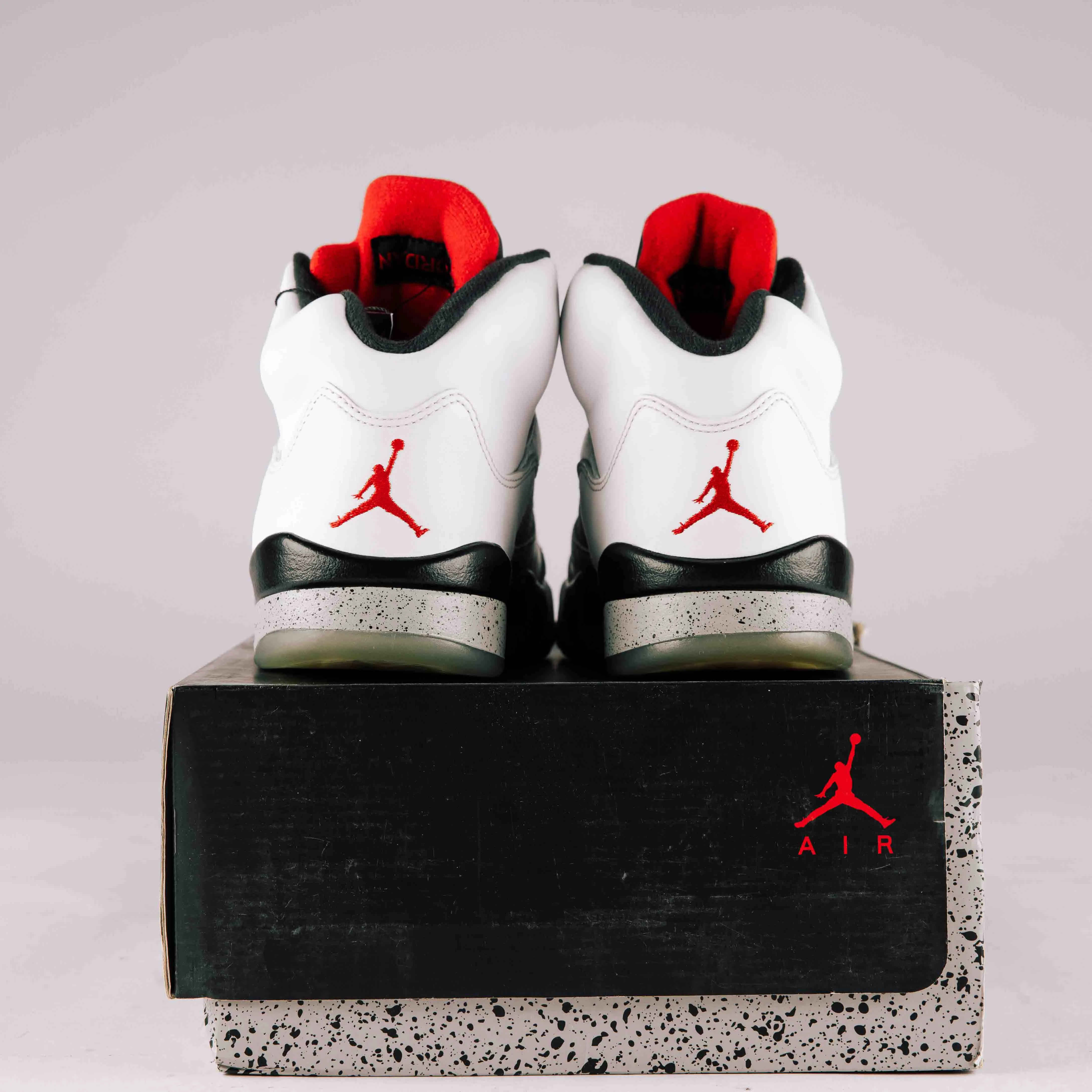 Air Jordan Retro 5 White Cement - Used - 0214