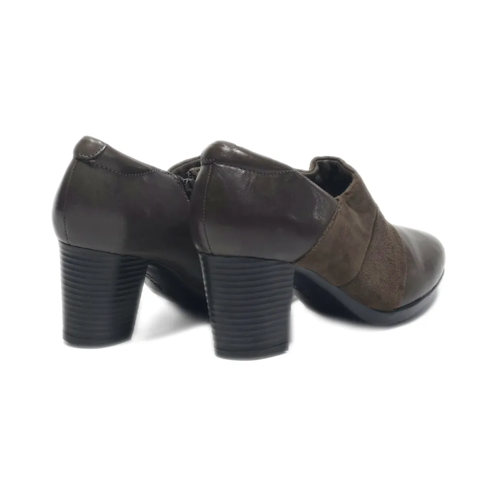 Clarks High-Heel Shoes Leather Brown Colour For Women