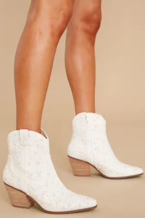 Diva Pearl Booties