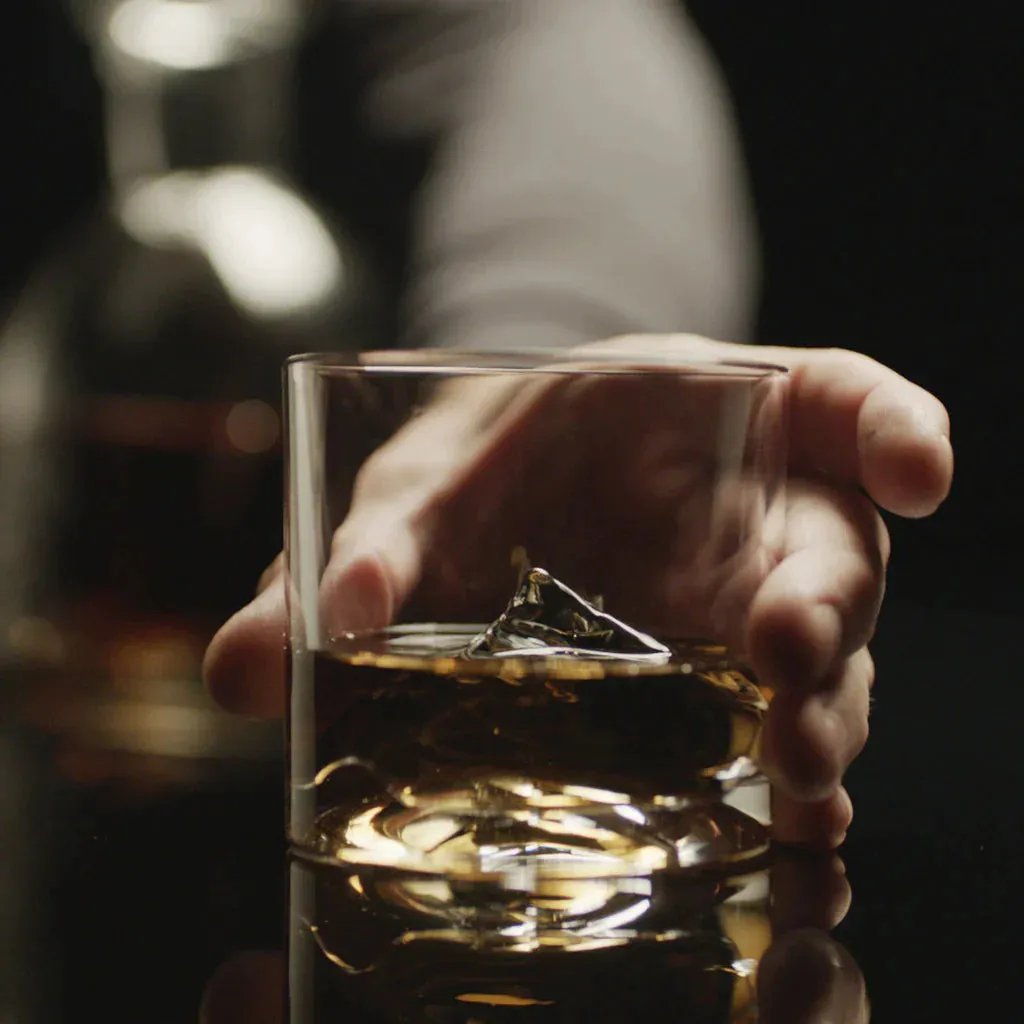 everest | luxury whiskey glass