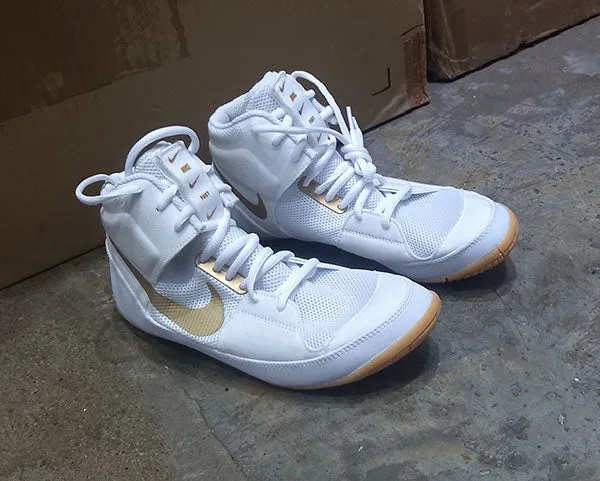 NIKE FURY WRESTLING SHOES BOXING BOOTS US 8-11 White Gold