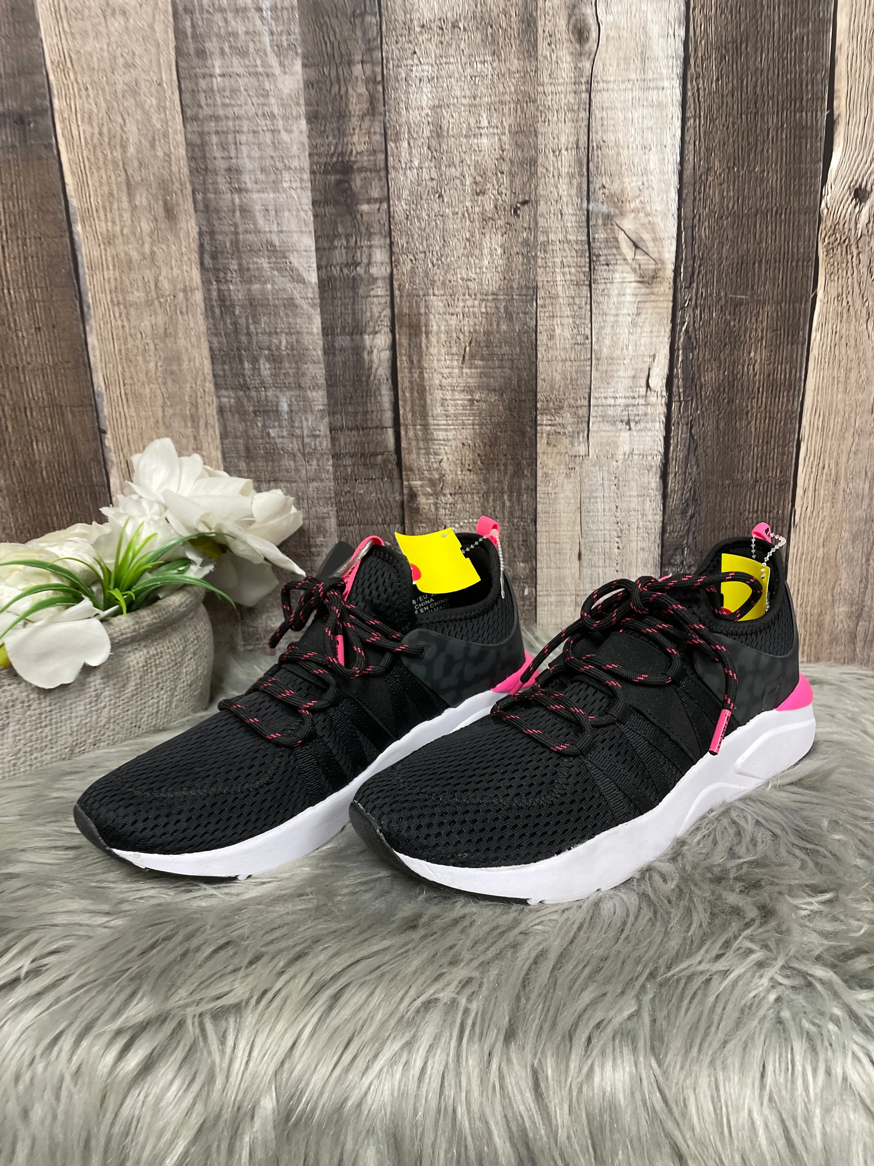 Shoes Athletic By Fabletics In Black & Pink, Size: 8